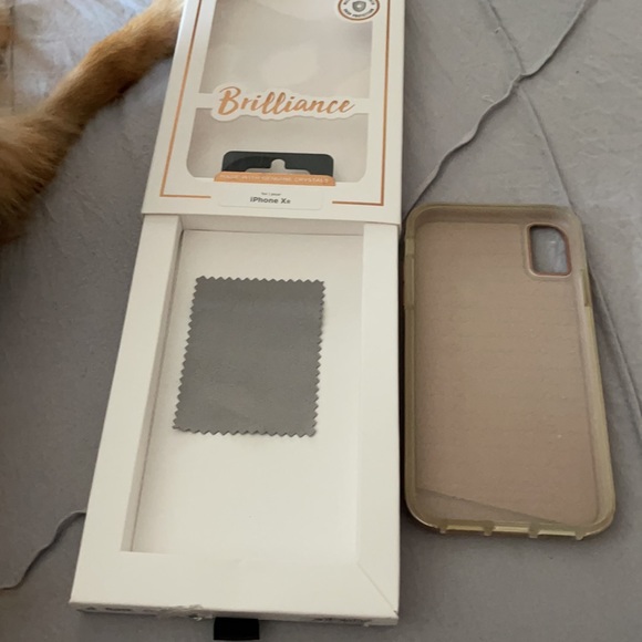 Case Matte Cr IPhone case I used occasionally - Picture 3 of 4